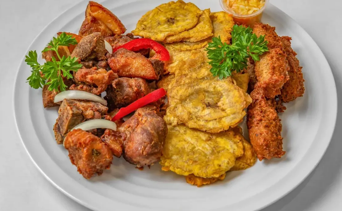 Assiette de fritay haïtien